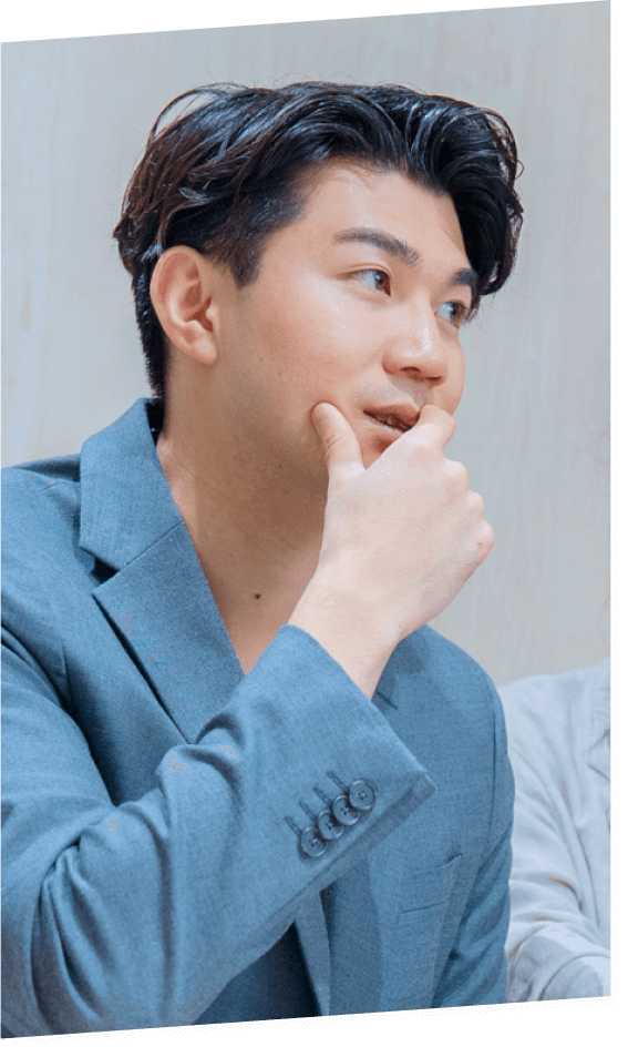 女性がキャリア相談を受けている様子
